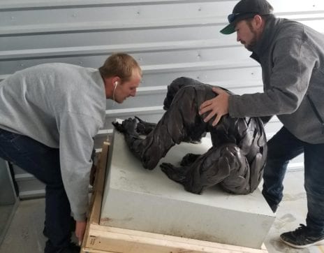 moving bronze monkey park-city-moving