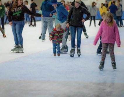 park-city-attraction-Utah-Olympic-Oval-family-ice-skating park-city-attraction-Utah-Olympic-Oval-family-ice-skating
