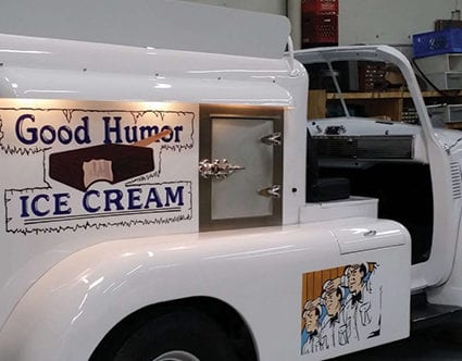 silver-mountain-glass-custom-window-repair-mustang silver-mountain-glass-custom-window-repair-mustang