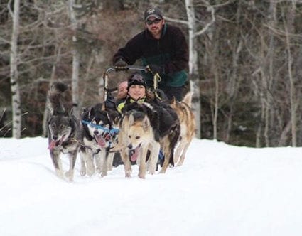 park-city-activity-luna-lobos-dog-sledding